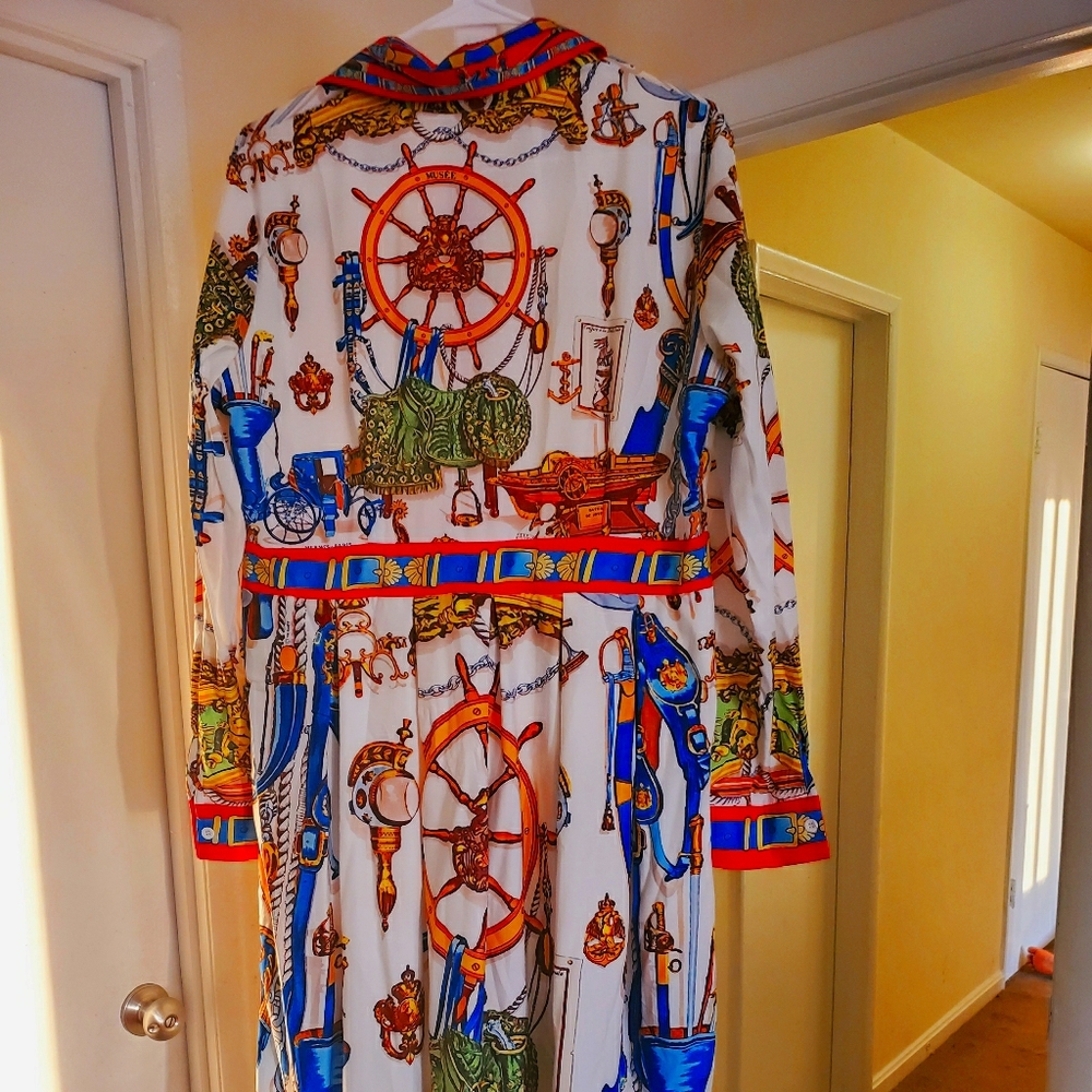 Dress - Picture 3 of 4